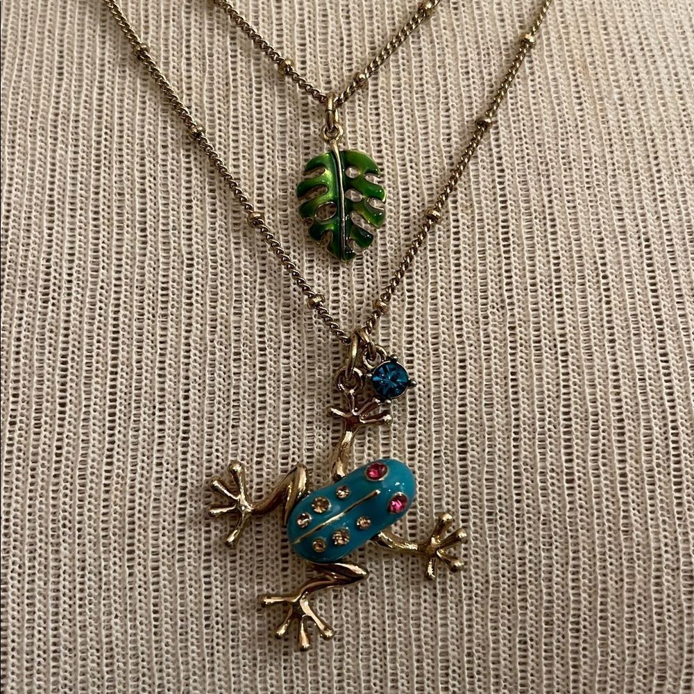 Betsey Johnson Enamel Tree Frog Double Row Necklace with Green Leaf Charm - Picture 5 of 16